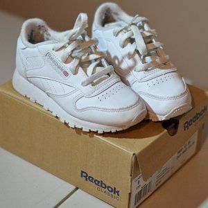 White Reebok Classic Size 9c Toddler